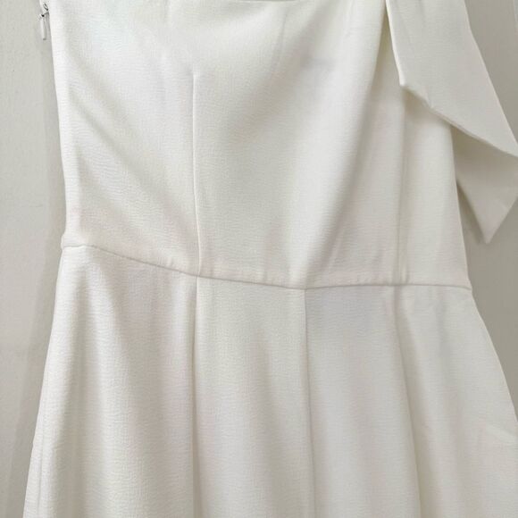 Dress The Population White One-Shoulder Tiffany Jumpsuit White Large NWT - Picture 12 of 14
